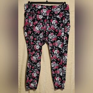 Torrid Active Cropped Leggings With Pockets Skulls & Hot Pink/Pink Roses Sz 3